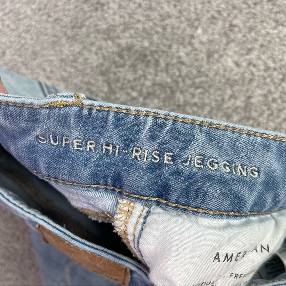 American Eagle Jegging Women's 2 Blue Skinny High Rise Light Wash Distressed - Picture 4 of 10